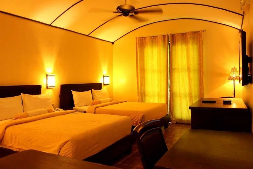 Camayan Beach Resort Hotel Subic Bay Buitenkant foto