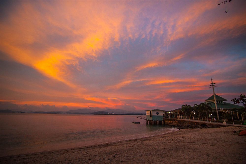 Camayan Beach Resort Hotel Subic Bay Buitenkant foto